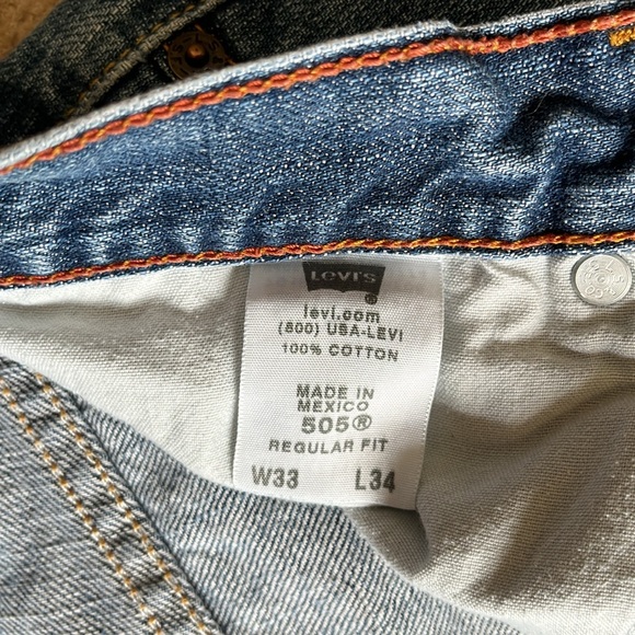 Men’s Levi’s Reg. 505 distressed jeans, sz. 33x34! Perfect for casual or dressy! - Picture 3 of 7